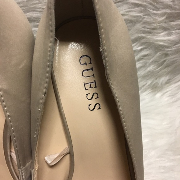 Guess peep toe heels with bow champagne color - Picture 4 of 8